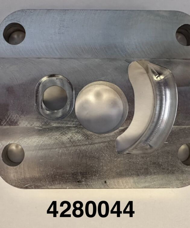 BACKING PLATE OIL PUMP - 2.2L S/N 794 ON